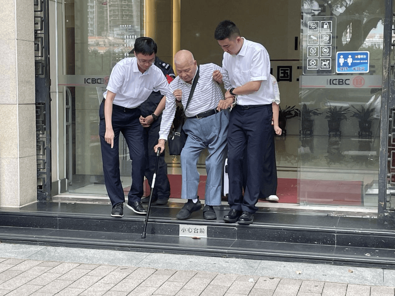 台湾迎中秋也爱“博饼”， 民众期待赴厦门角逐“状元王中王”